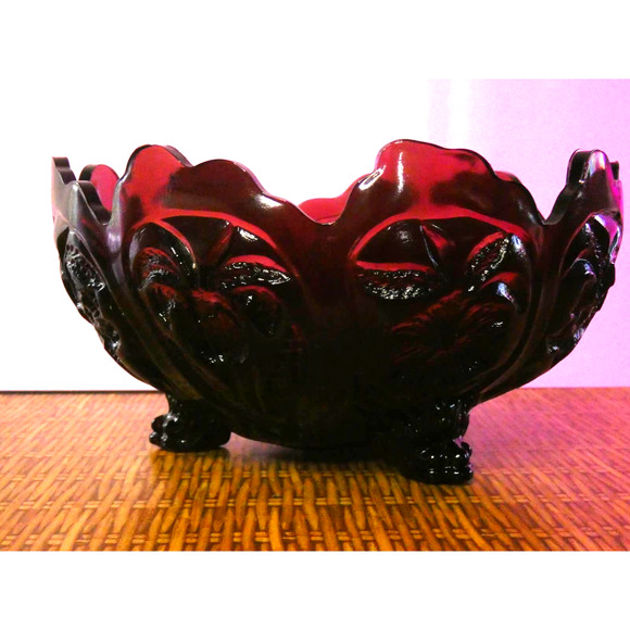 Vintage 1930's Fenton Footed Deep Amethyst Bowl - Fluoresces - Picture 3 of 4